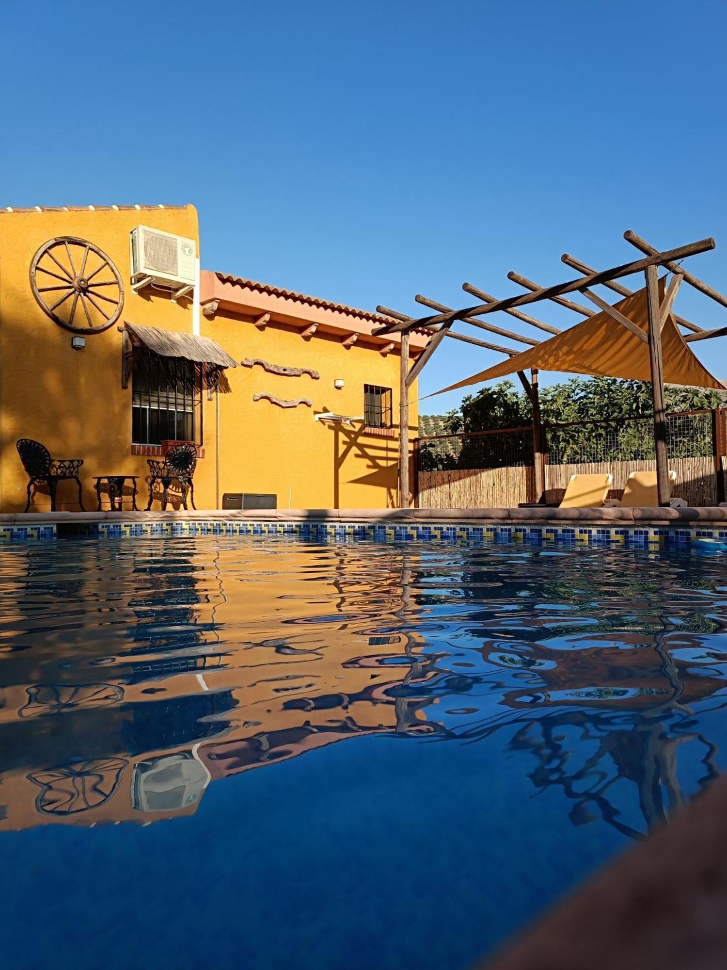 Bed and Breakfast Cortijo Petra Villanueva del Rosario Exterior foto